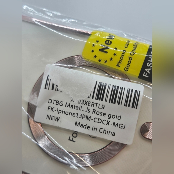 Clear and Rose Gold iPhone‎ 13 Pro Max Magnetic case - Picture 4 of 4